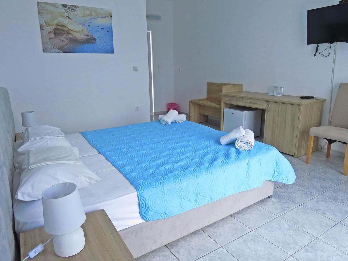 Loukas Beach Rooms Kiotari Exteriör bild